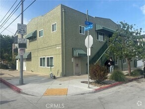 Building Photo - 1102 Termino Ave