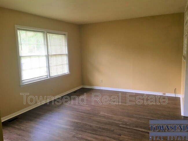 Building Photo - 1607 Bliss Ave