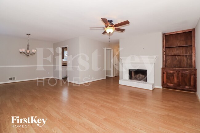 Foto del edificio - 4480 Meadow Trail