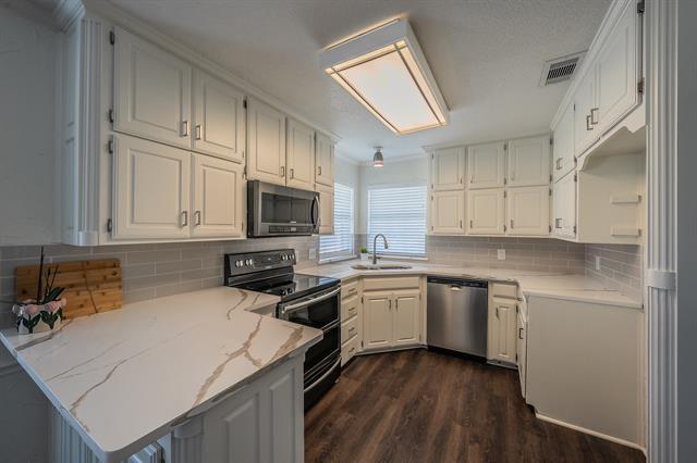 Foto del edificio - 728 W Park Dr