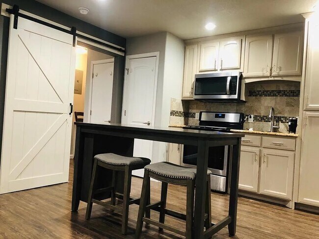 Foto del edificio - 1509 W Pearl St