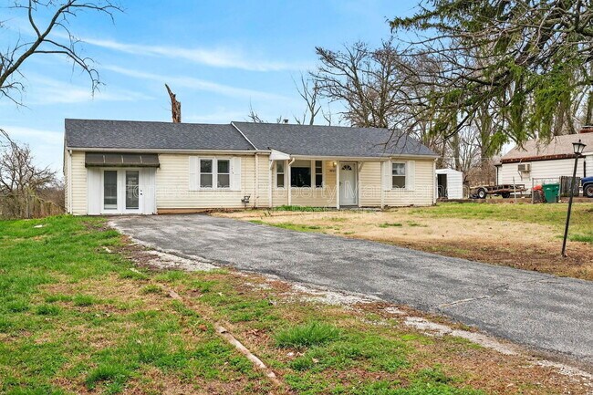 Photo - 10261 Imperial Dr House