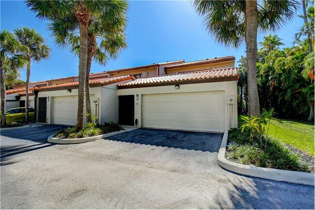 Building Photo - 3908 S Ocean Blvd