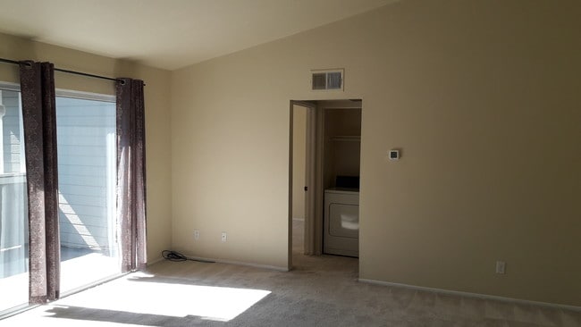 living room - 3500 S Greenville St