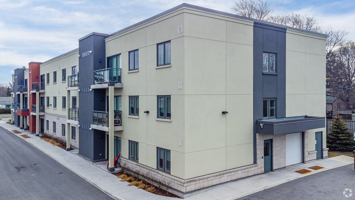 Photo principale - 6479 Montrose Rd