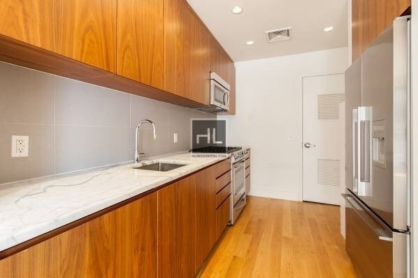 Foto del edificio - MESEROLE STREET