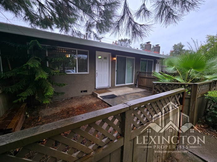 Foto principal - 5023 Bremner Way