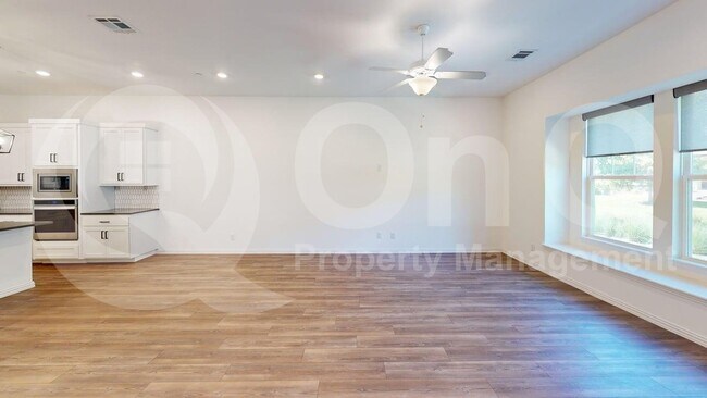 Foto del edificio - 3220 Colorado Ln