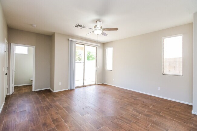 Foto del edificio - 3741 E Sundance Ave