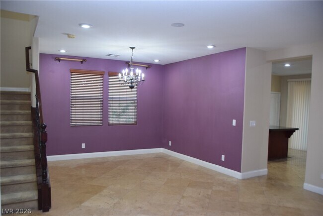 Foto del edificio - 60 Dark Creek Ave