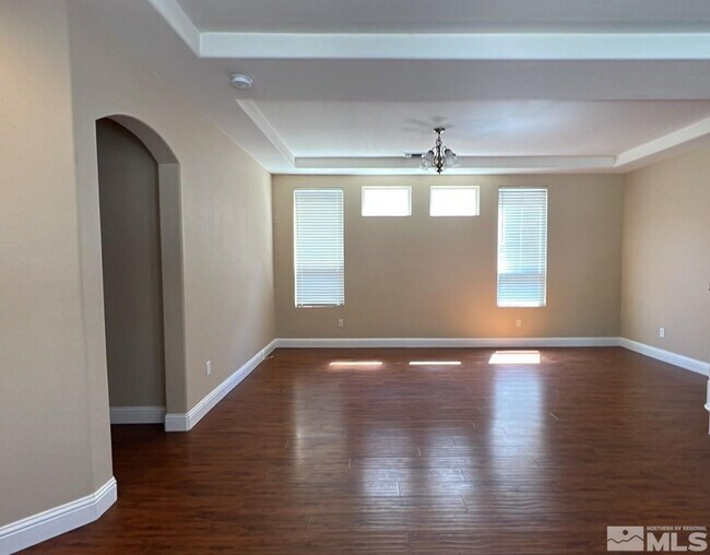 Building Photo - 2663 Chaucer St