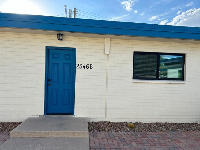Foto del edificio - 2546 E Copper St