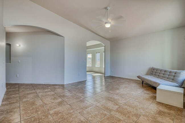 Building Photo - 12920 Hidden Grove Dr