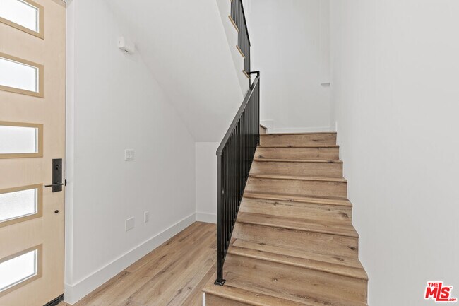 Foto del edificio - 10915 Hesby St