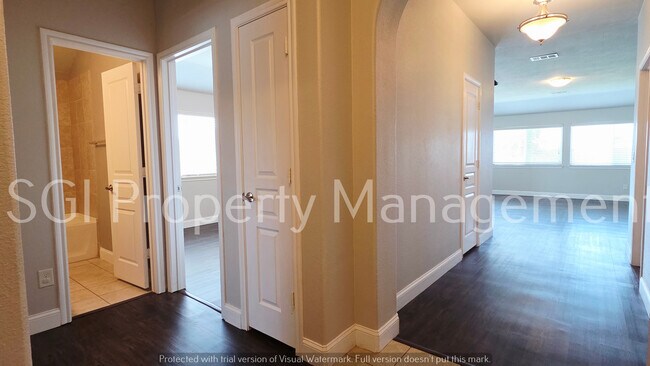 Building Photo - 103 Bankhurst Dr