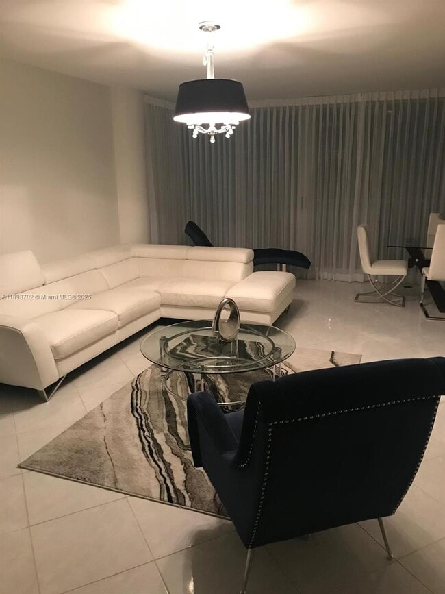 Foto del edificio - 16400 Collins Ave