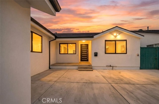 Foto del edificio - 15753 Cohasset St