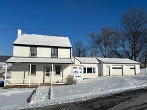 Building Photo - 1943 Smoketown School Rd