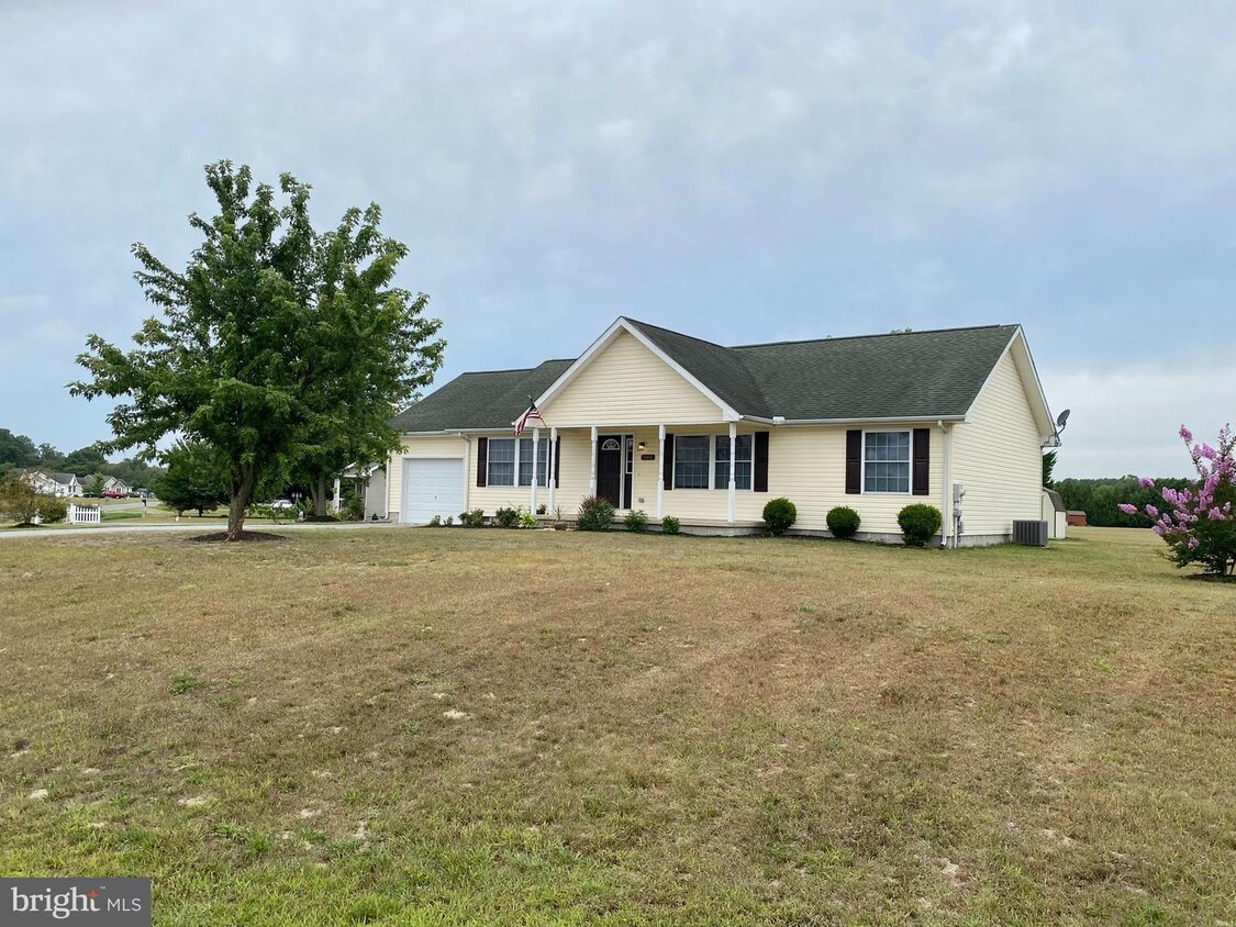 Foto principal - 546 Jefferson Woods Dr