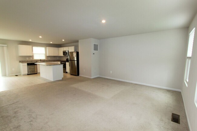 Foto del edificio - 4 Bed, 2.5 Single Family Home in Bunker Hi...
