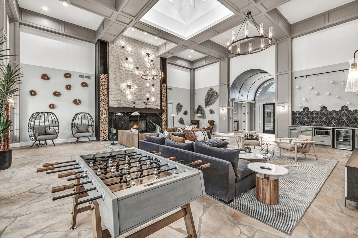 Summit at Salado Creek Apartments in San Antonio, TX