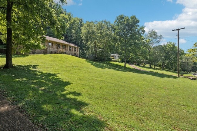 Photo - 1972 Sunnyside Dr House