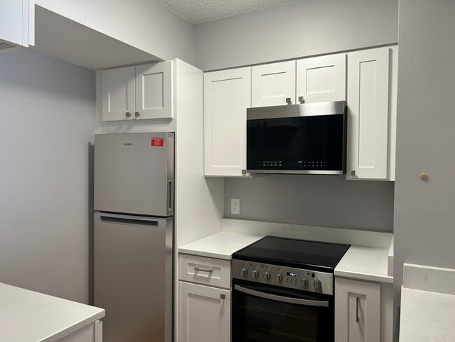 Building Photo - 5809 Nicholson Ln
