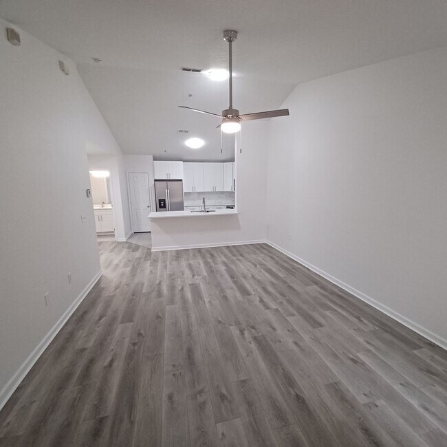 Foto del edificio - Cozy 1 BR 1 BA Condo