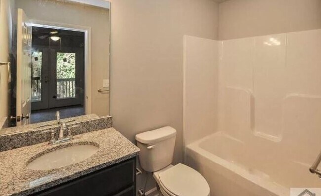 Building Photo - PRE-LEASING FOR AUGUST 2026!