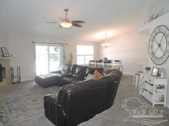 Foto del edificio - 4878 Pineview Ridge Rd