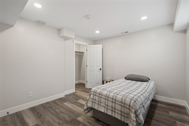 Foto del edificio - 7525 Birch St