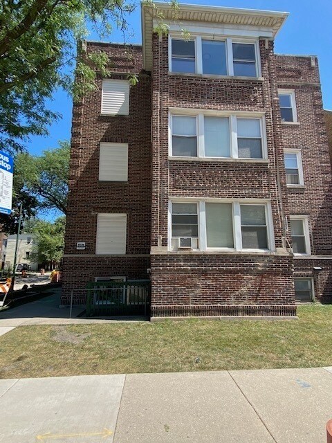Foto del edificio - 3351 W Sunnyside Ave