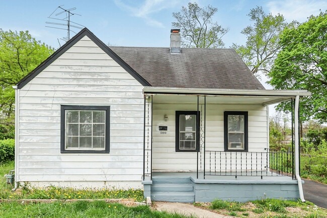 Foto del edificio - Newly Renovated - 3 Bed, 1.5 Bath Single-Family Home w/ Garage!!
