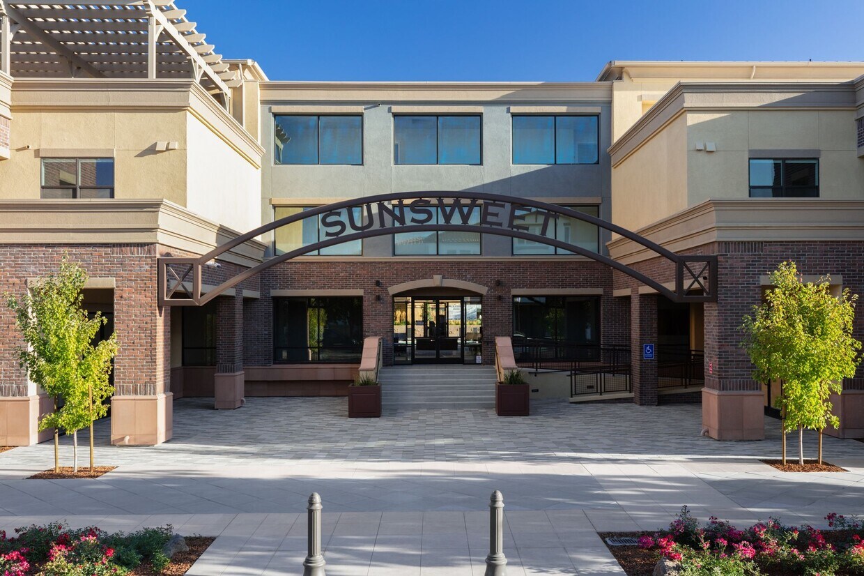 Sunsweet Apartments Apartments in Hill, CA