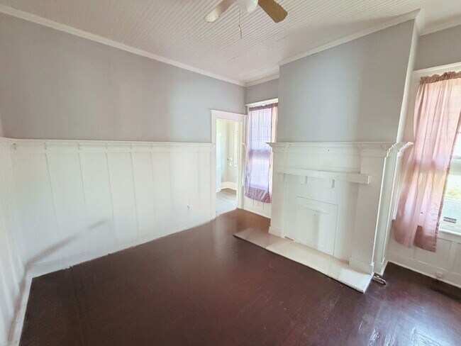 Foto del edificio - 1025 Hillyer Ave
