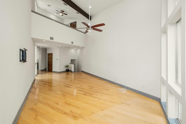Foto del edificio - 1314 Norwalk Ln