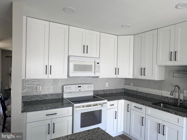 Foto del edificio - 5432 New London Park Dr