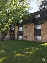 Building Photo - 344 33rd Ave N