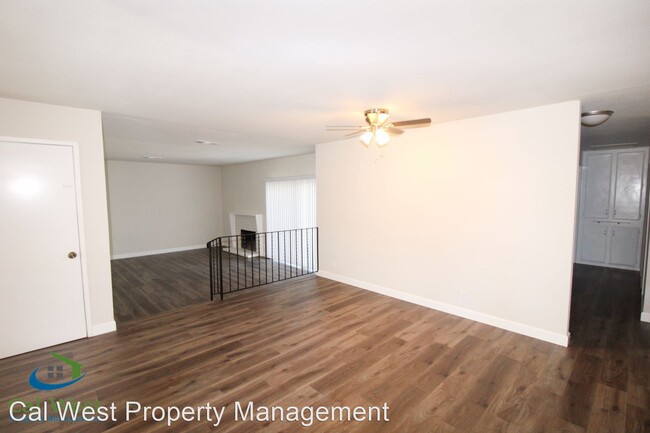 Building Photo - 4 br, 2.5 bath House - 1015 Quicksilver Dr.