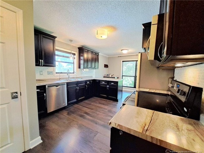 Foto del edificio - 741 Maxine St