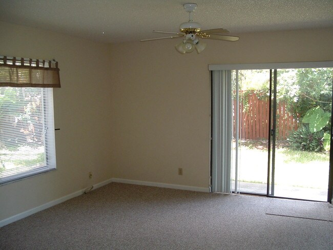 Building Photo - 657  White Water Drive