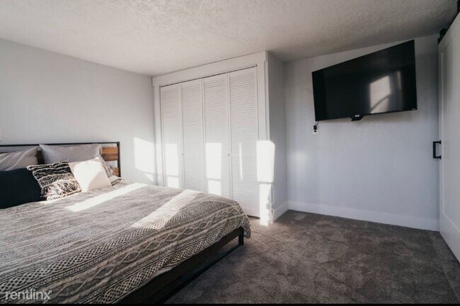 Building Photo - 1 br, 1 bath House - 2074 Polk Ave
