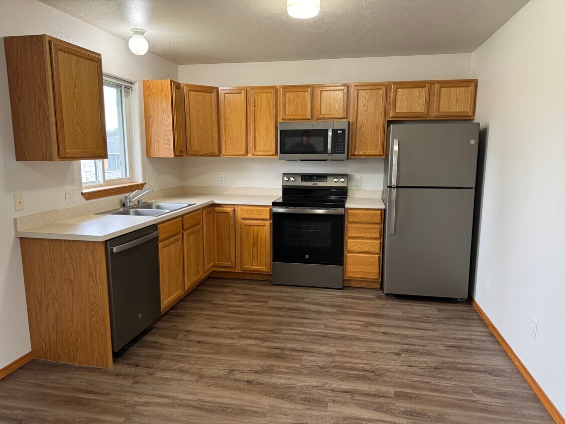 311 Turner St Unit A, Stevensville, MT 59870 Apartments in