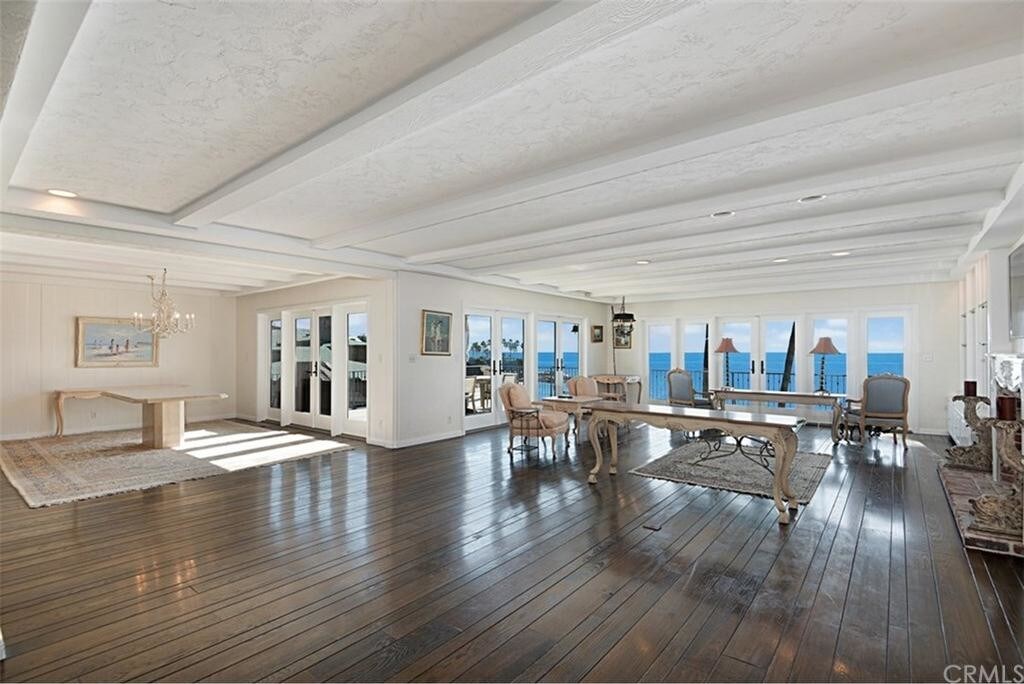 Foto principal - 299 Crescent Bay Dr