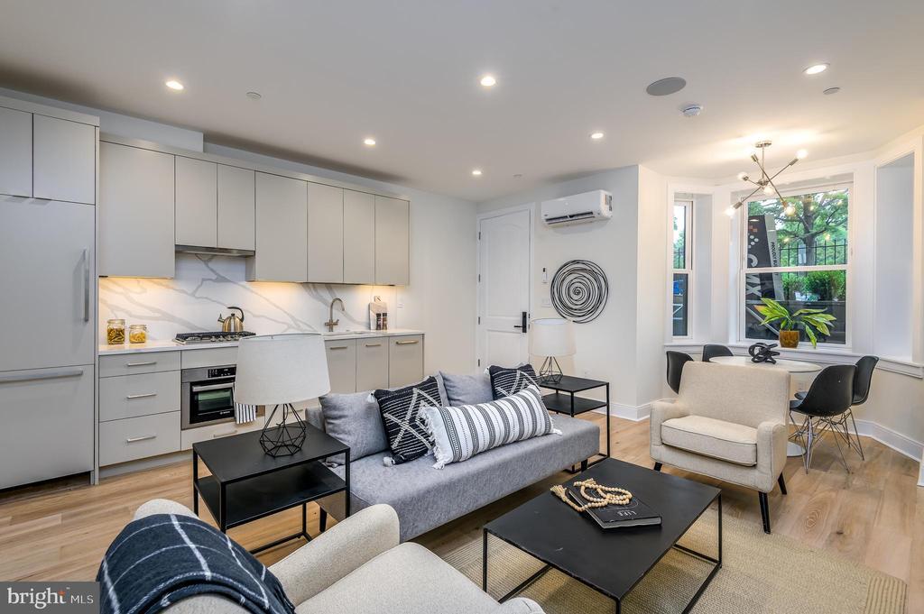 Foto principal - 1215 Rhode Island Ave NW