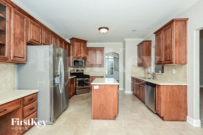 Building Photo - 489 Glouchester Dr