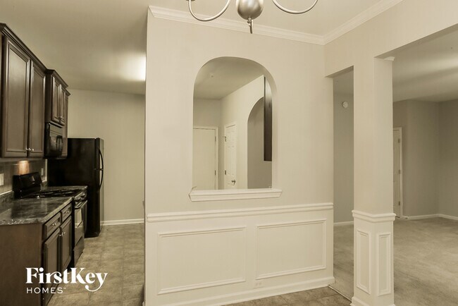 Building Photo - 3421 Stoneleigh Walk