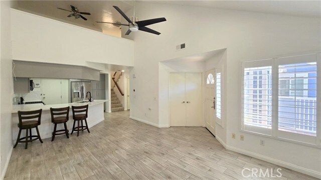 Building Photo - 645 Alder Ln