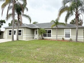 Building Photo - 1565 Emerson Dr SE
