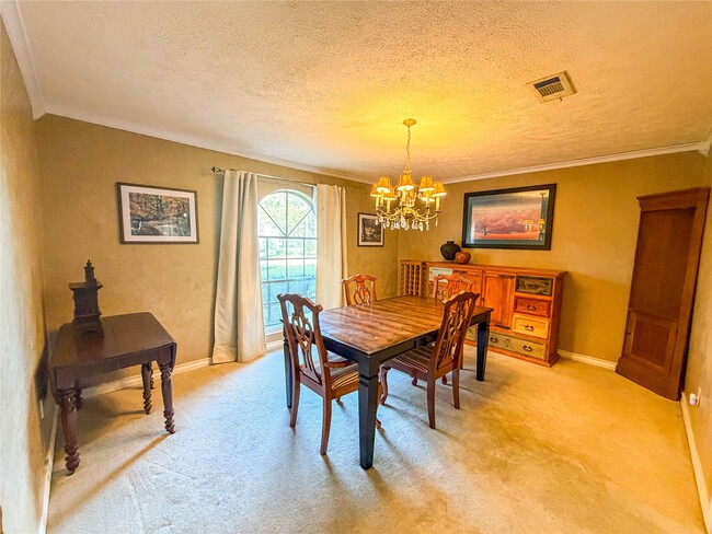 Building Photo - 4023 Oxhill Rd